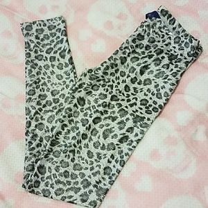 🦄 shimmery Cheetah print leggings